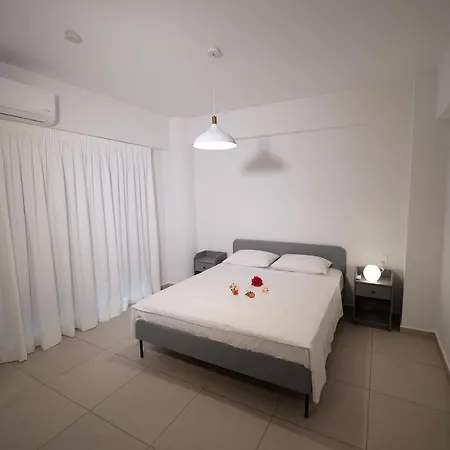 Ennea Suites-frost Apartment *